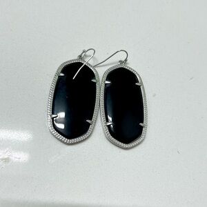 Kendra Scott Danielle Earrings